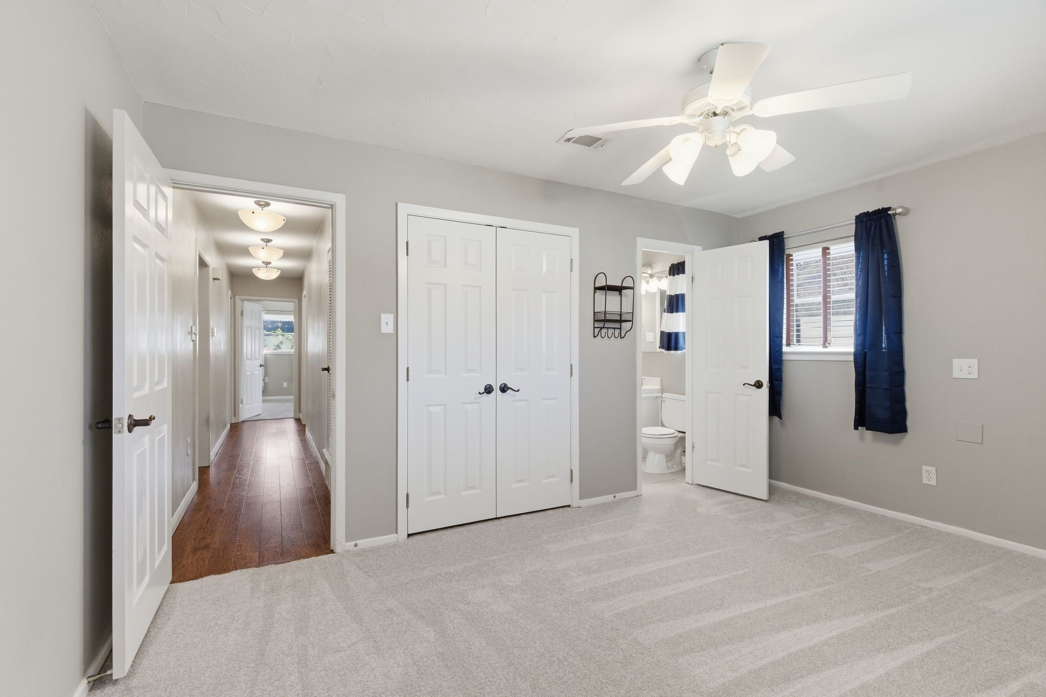 1760 Acorn Lane Hurst TX 76054