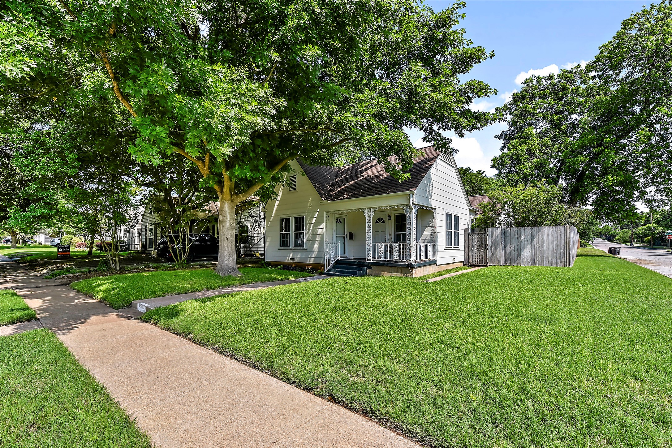 3900 Birchman Avenue Fort Worth TX 76107