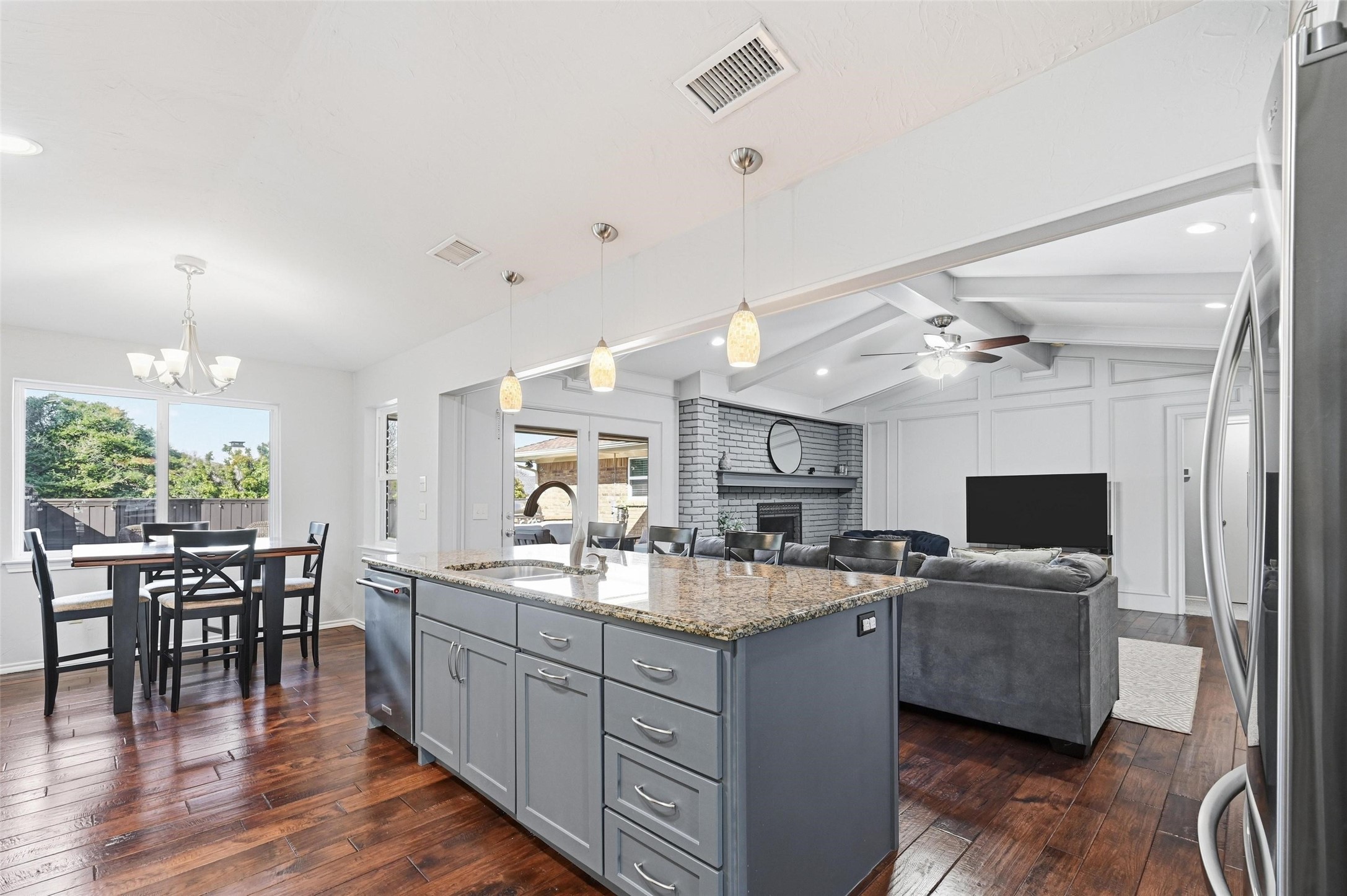 2305 Claridge Circle Plano TX 75075