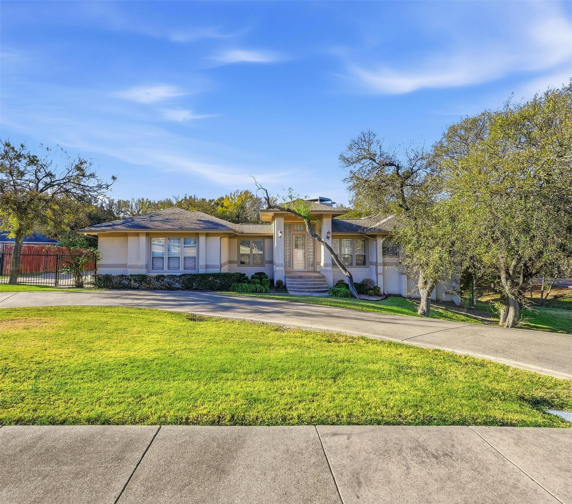 2218 Southern Oaks Drive Cedar Hill TX 75104