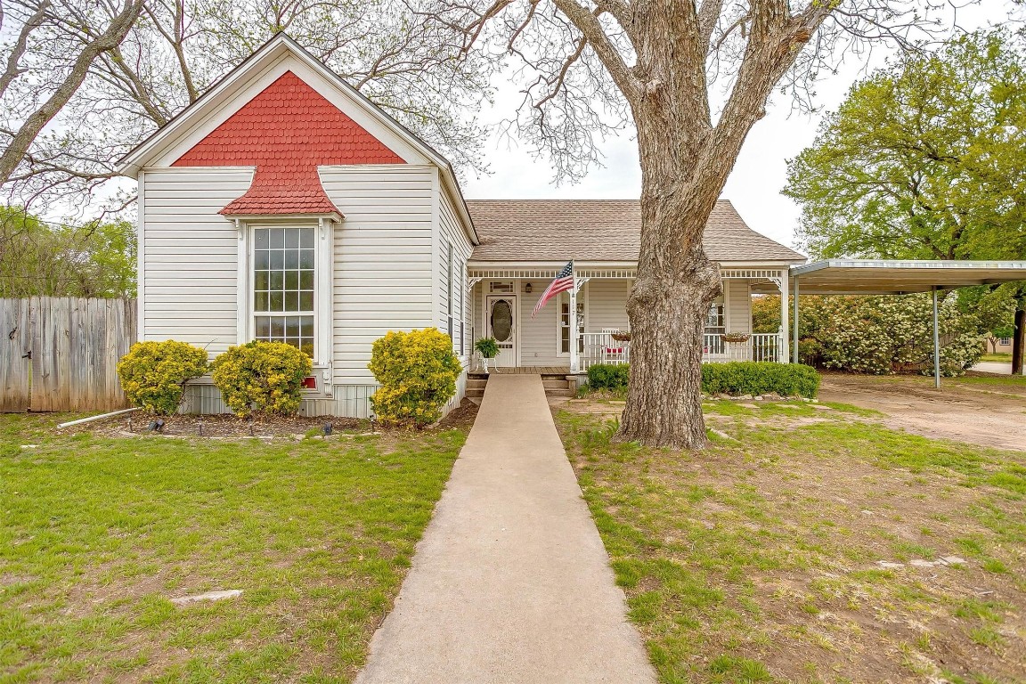 117 Throckmorton Street Weatherford TX 76086