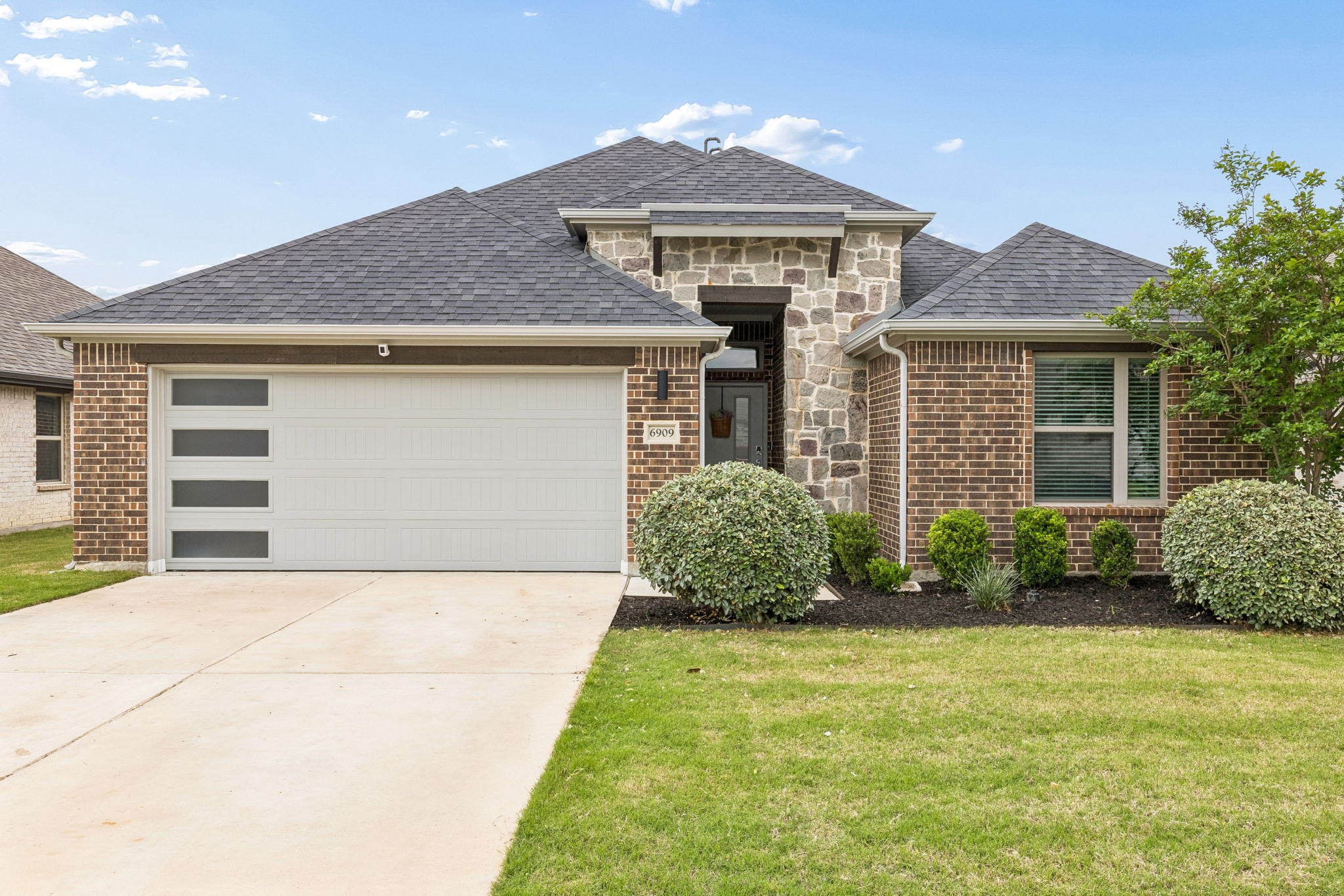 6909 Lilac Drive Venus TX 76084