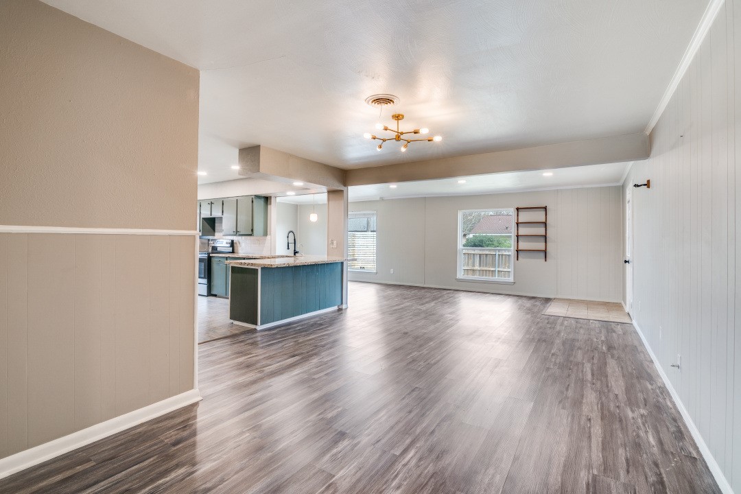 2418 Patricia Lane Garland TX 75041