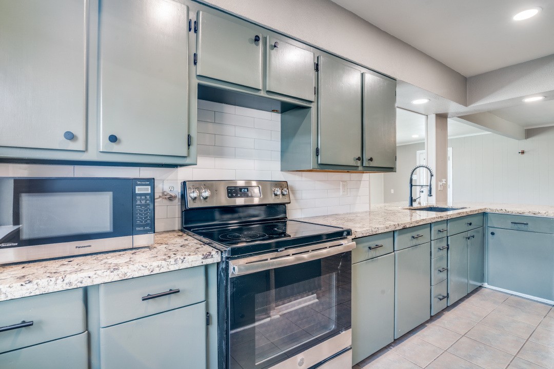 2418 Patricia Lane Garland TX 75041