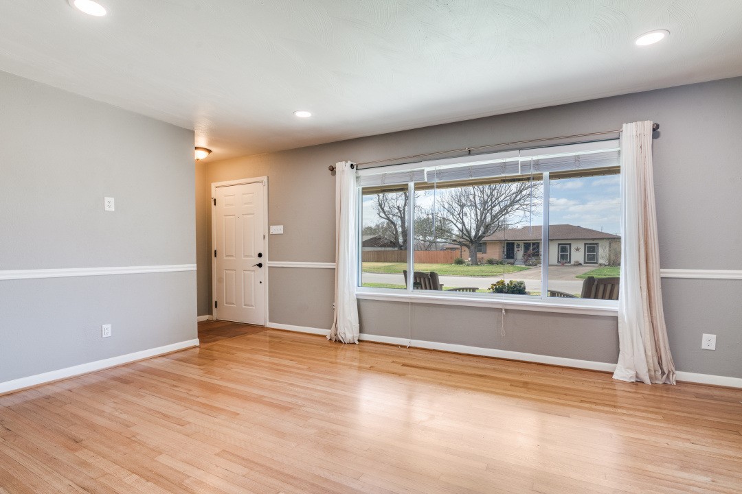 2418 Patricia Lane Garland TX 75041