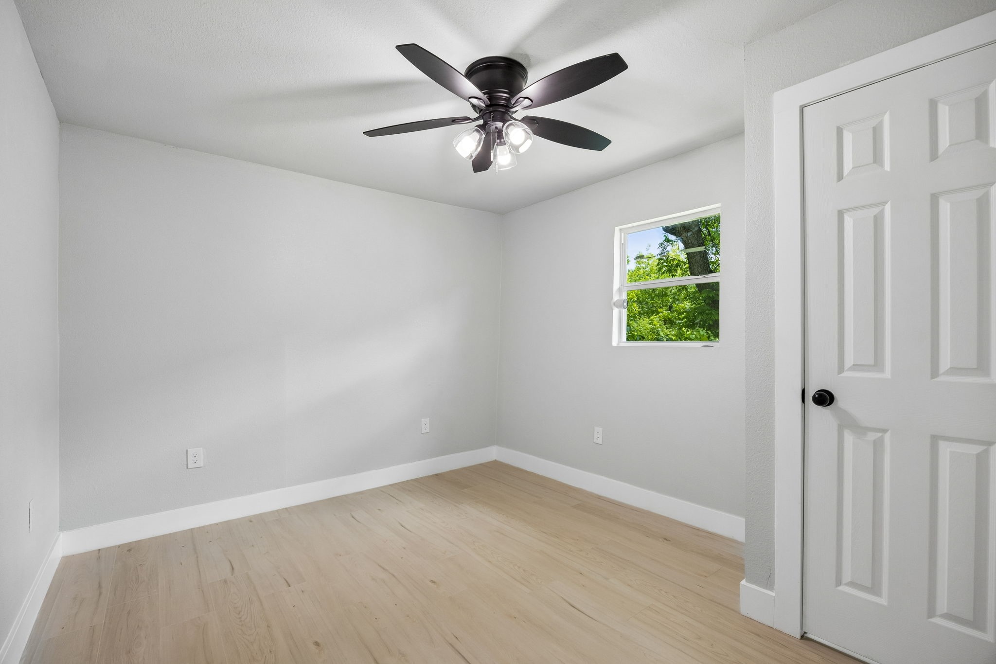 312 Leads Street Dallas TX 75203