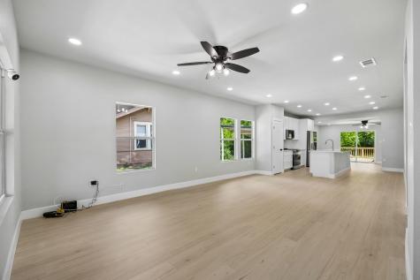 312 Leads Street Dallas TX 75203