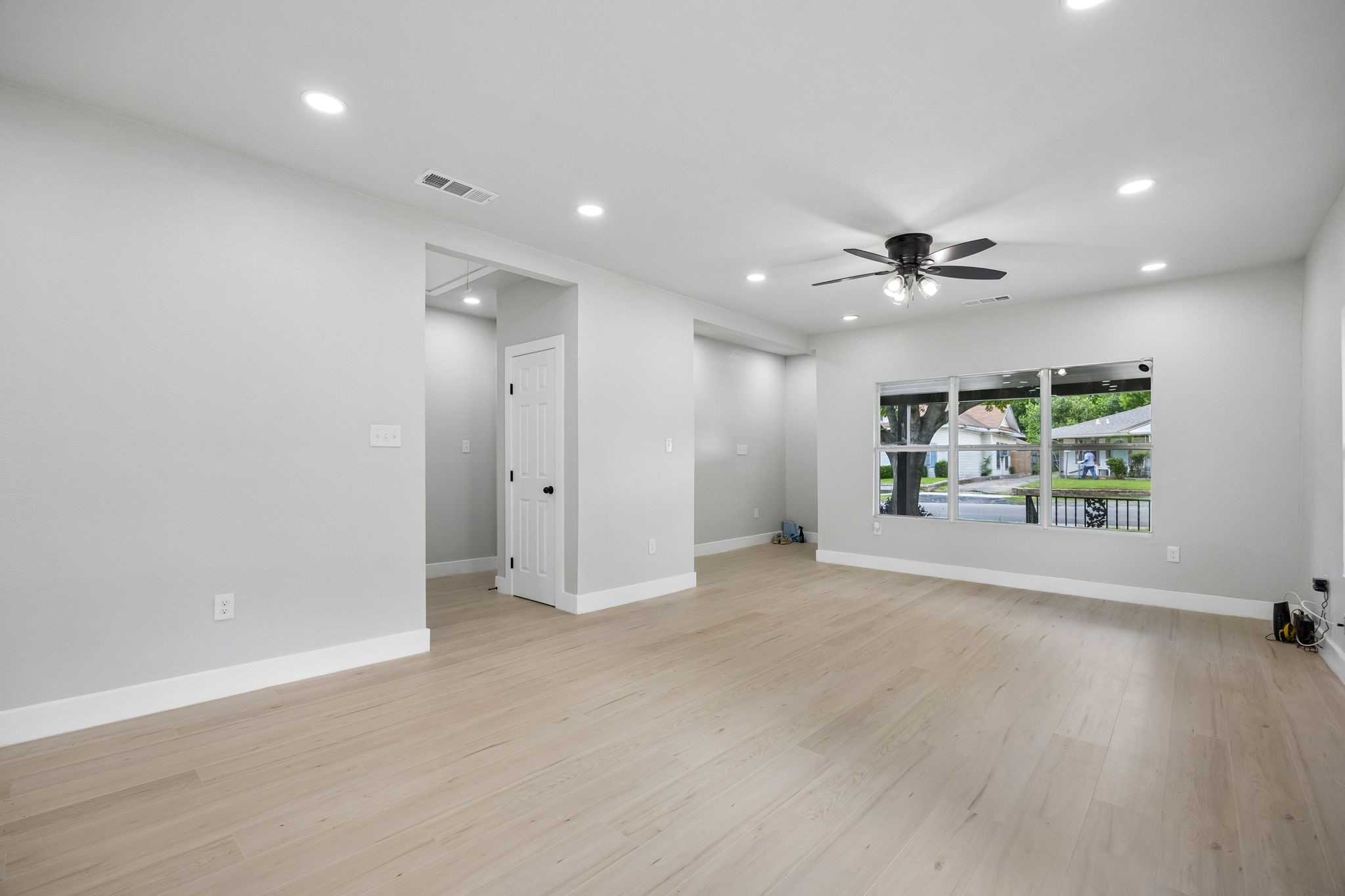 312 Leads Street Dallas TX 75203