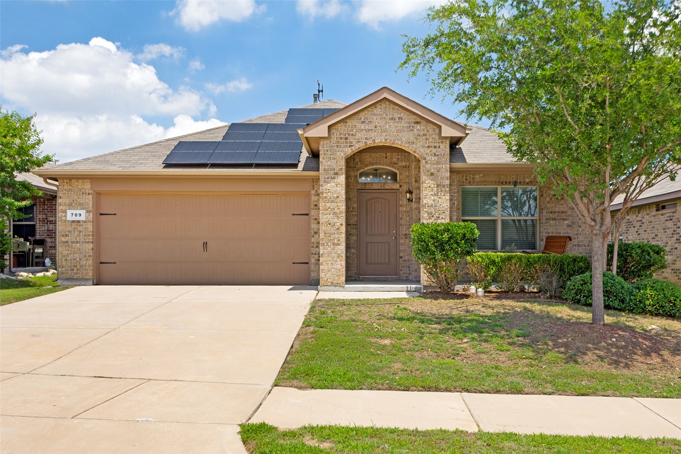 709 Wylie Street Crowley TX 76036