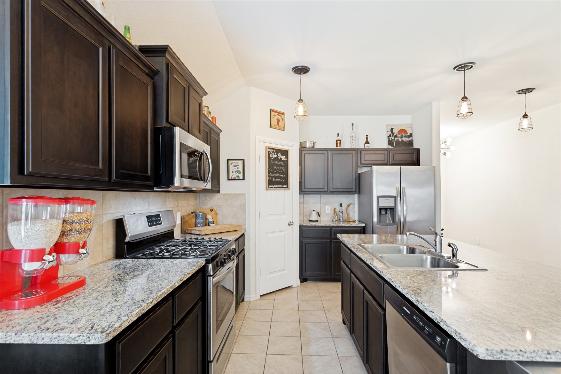 709 Wylie Street Crowley TX 76036