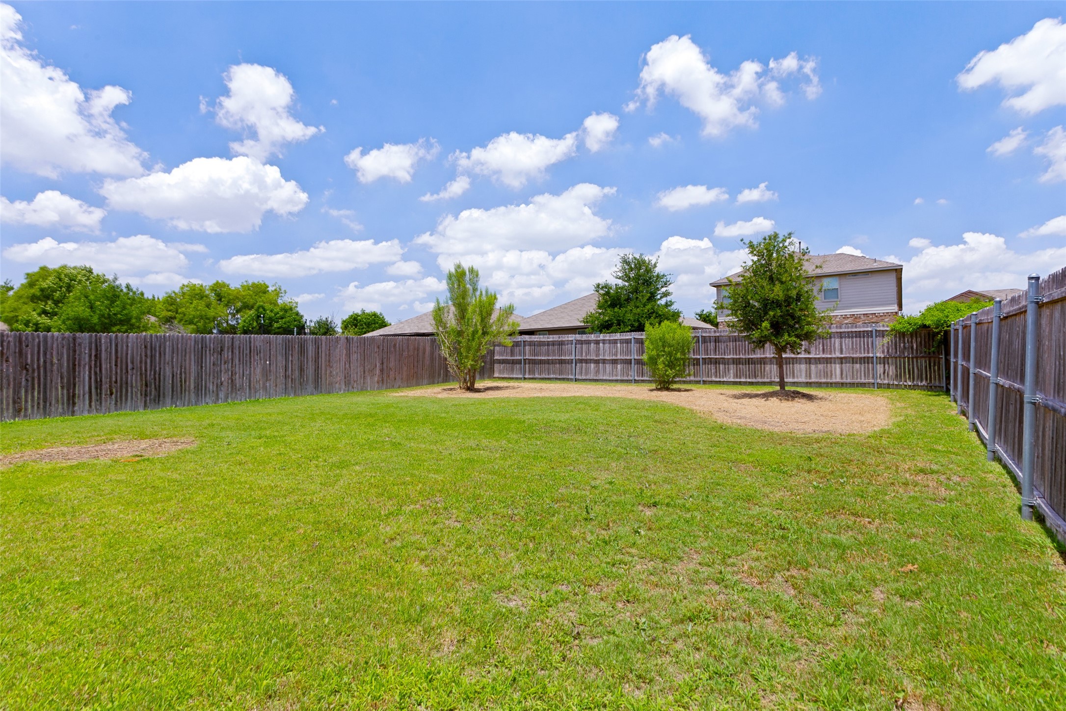 709 Wylie Street Crowley TX 76036