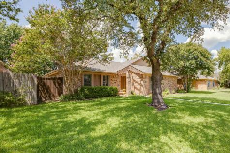 210 Periwinkle Drive Allen TX 75002