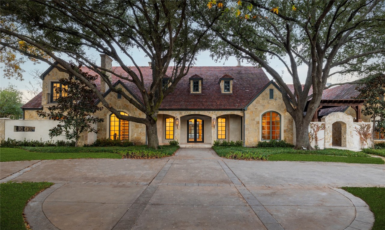 4555 Harrys Lane Dallas TX 75229