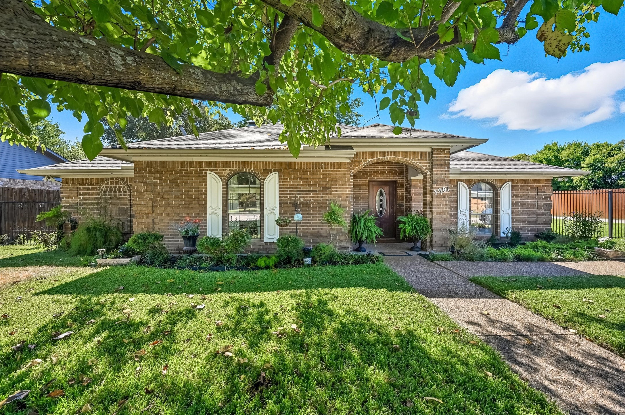 3901 Lynnwood Drive Rowlett TX 75088