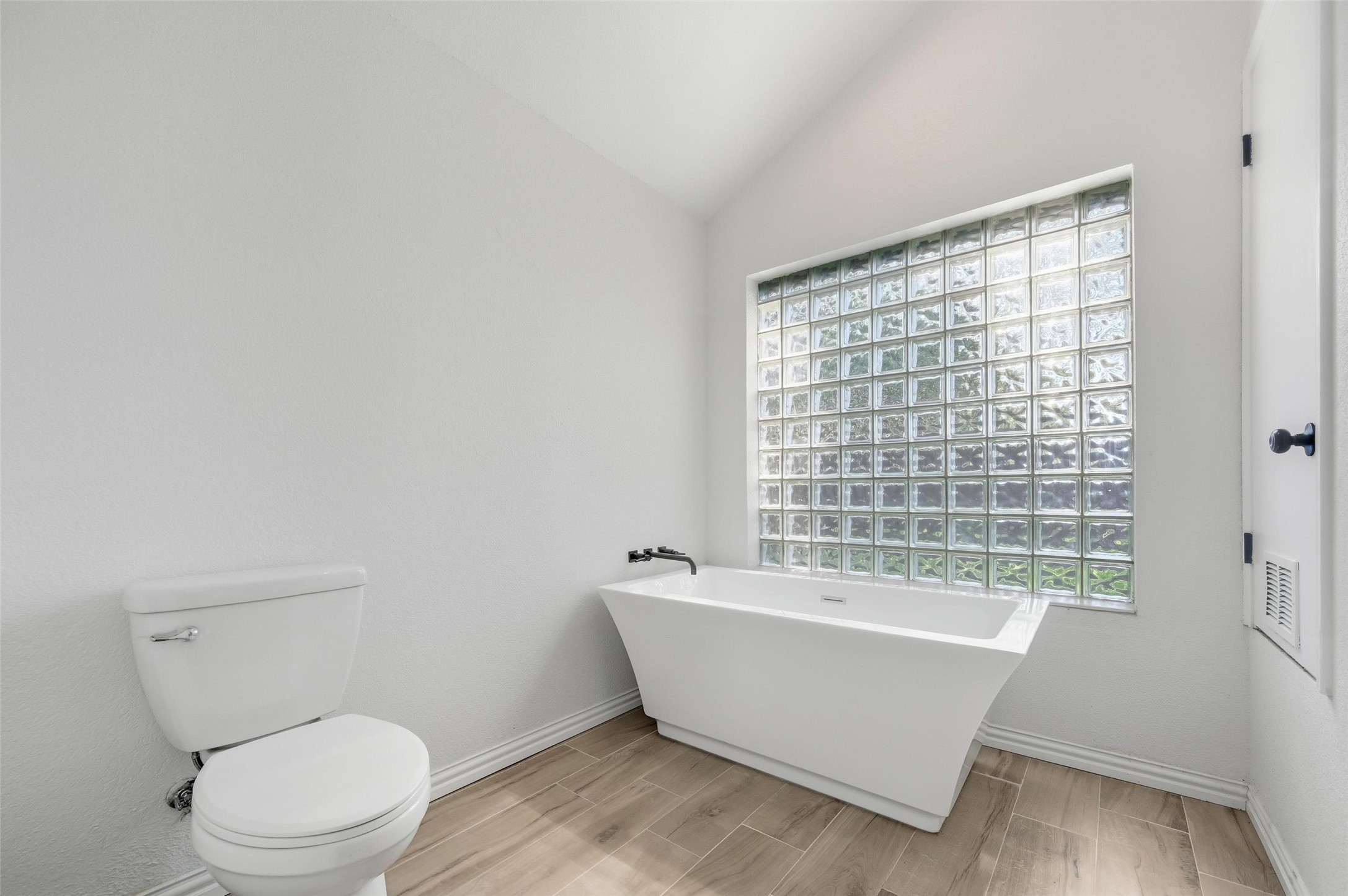 3901 Lynnwood Drive Rowlett TX 75088