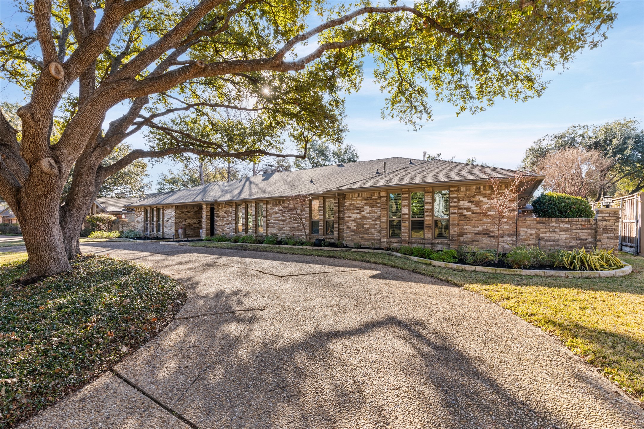 6716 Regalbluff Drive Dallas TX 75248
