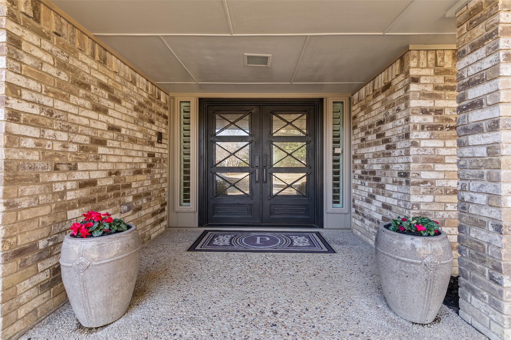 6716 Regalbluff Drive Dallas TX 75248