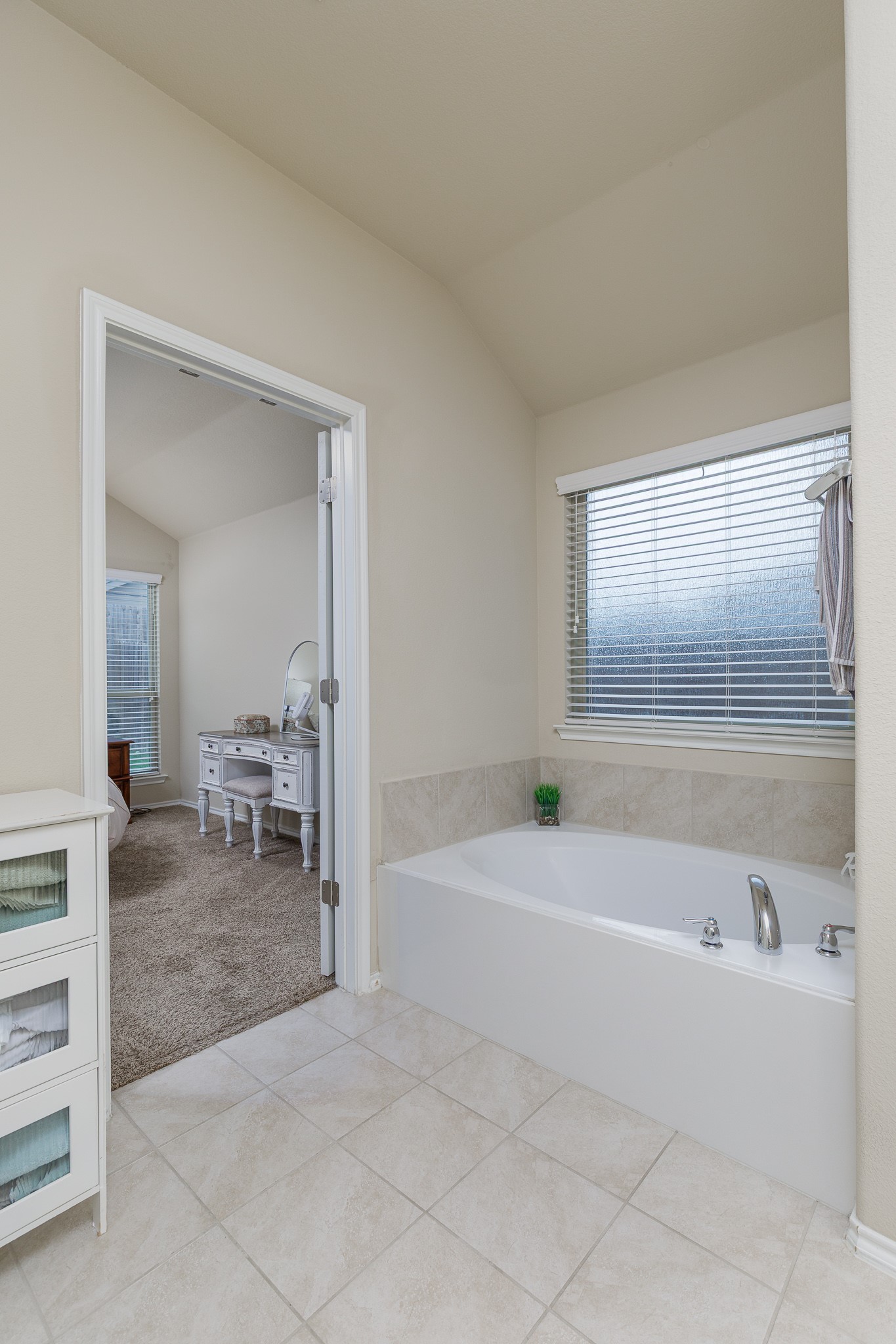 8908 Tenderfoot Lane Aubrey TX 76227
