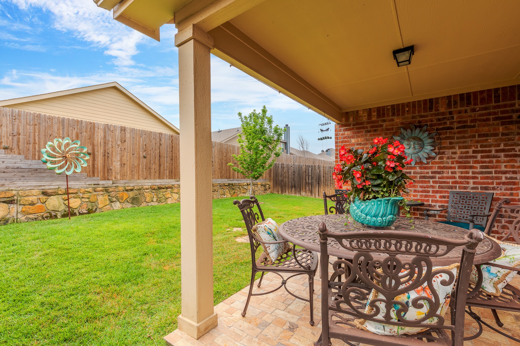 8908 Tenderfoot Lane Aubrey TX 76227