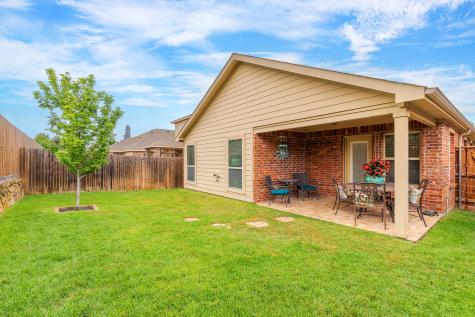 8908 Tenderfoot Lane Aubrey TX 76227