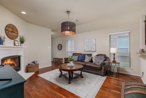 8908 Tenderfoot Lane Aubrey TX 76227
