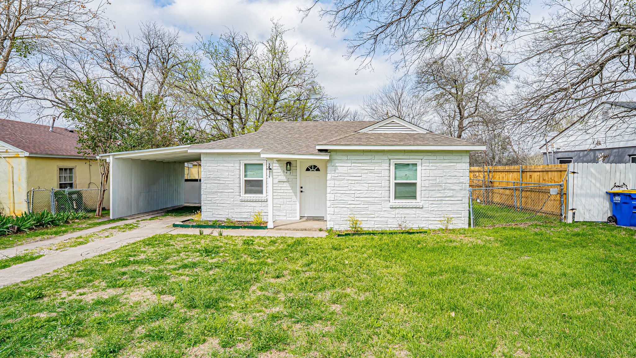 542 S Redford Lane White Settlement TX 76108