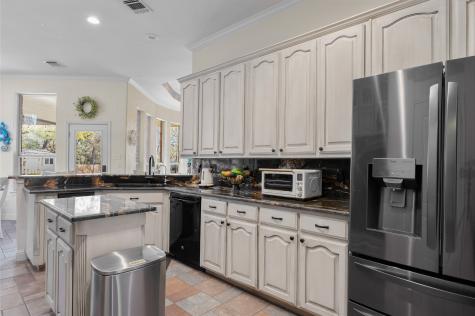 1071 E Oak Shores Drive Cross Roads TX 76227