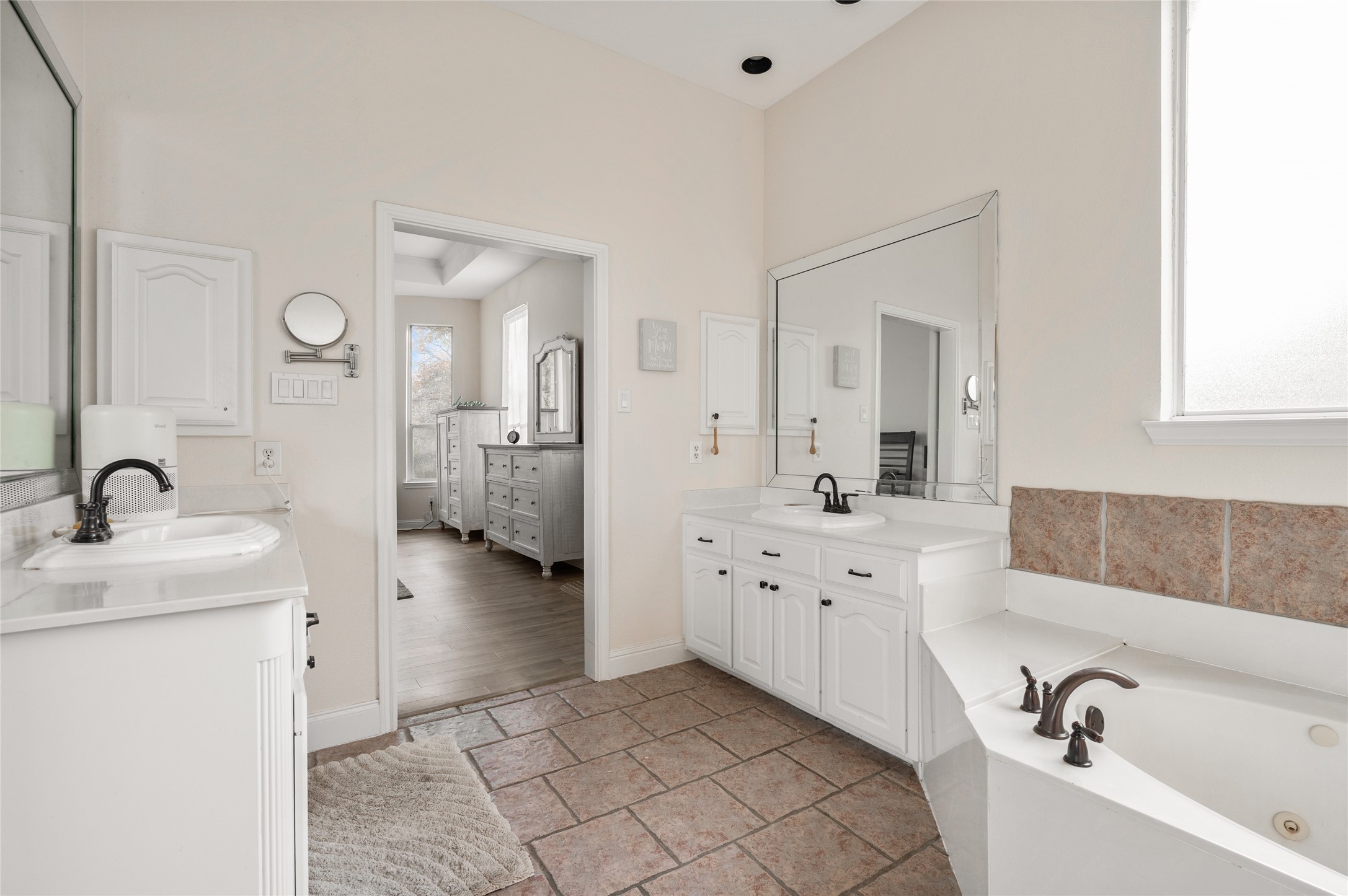 1071 E Oak Shores Drive Cross Roads TX 76227