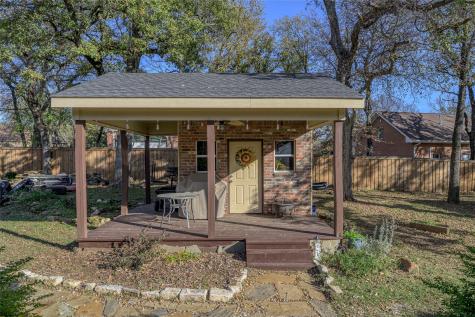 1071 E Oak Shores Drive Cross Roads TX 76227