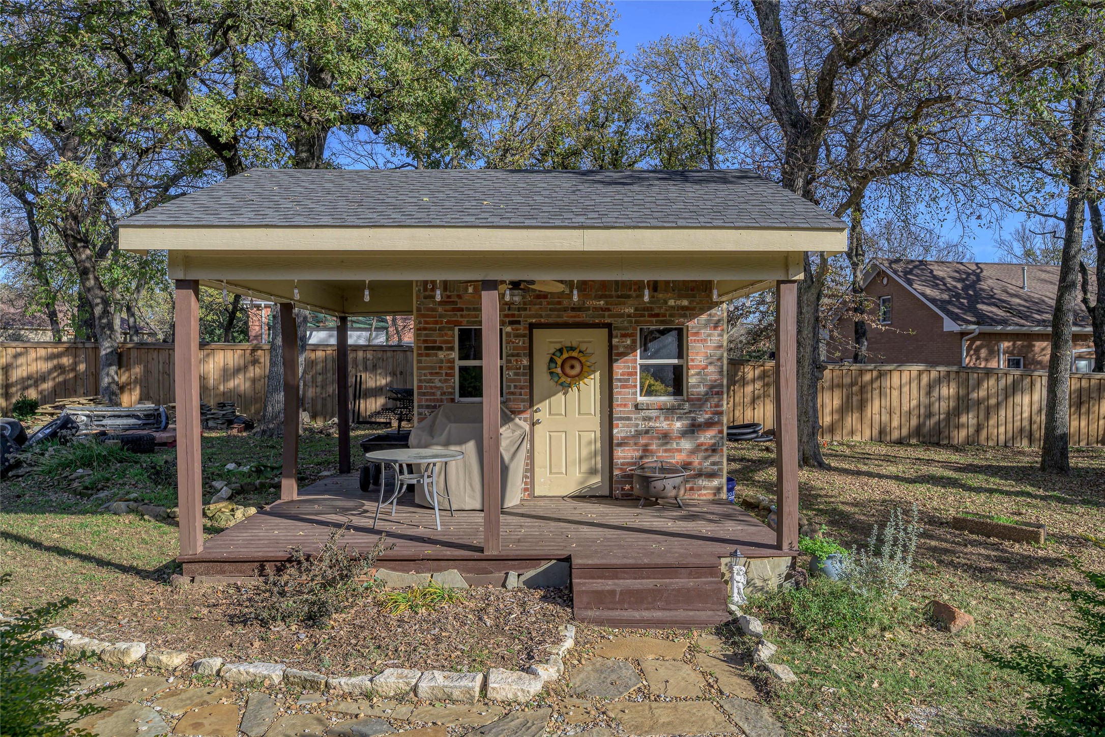 1071 E Oak Shores Drive Cross Roads TX 76227