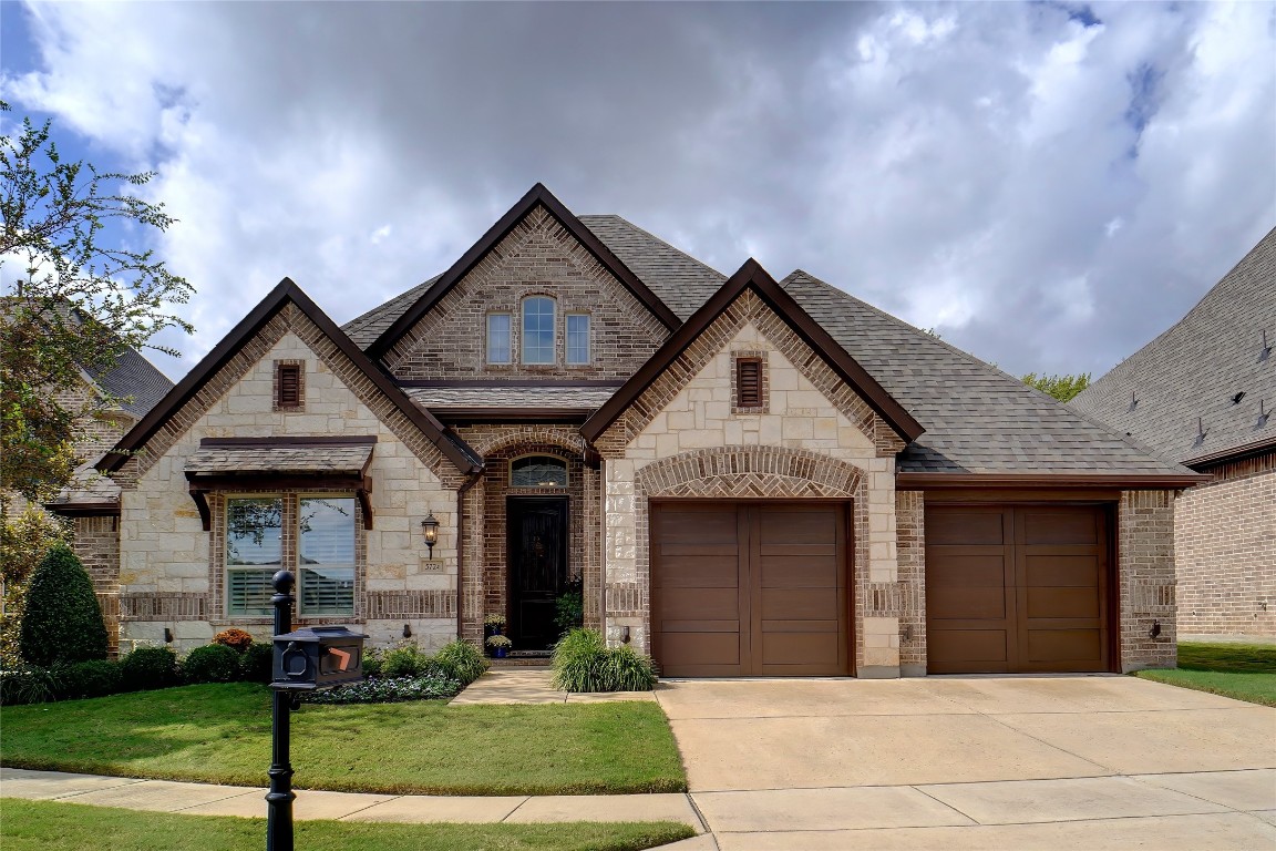 5724 Heron Drive W Colleyville TX 76034