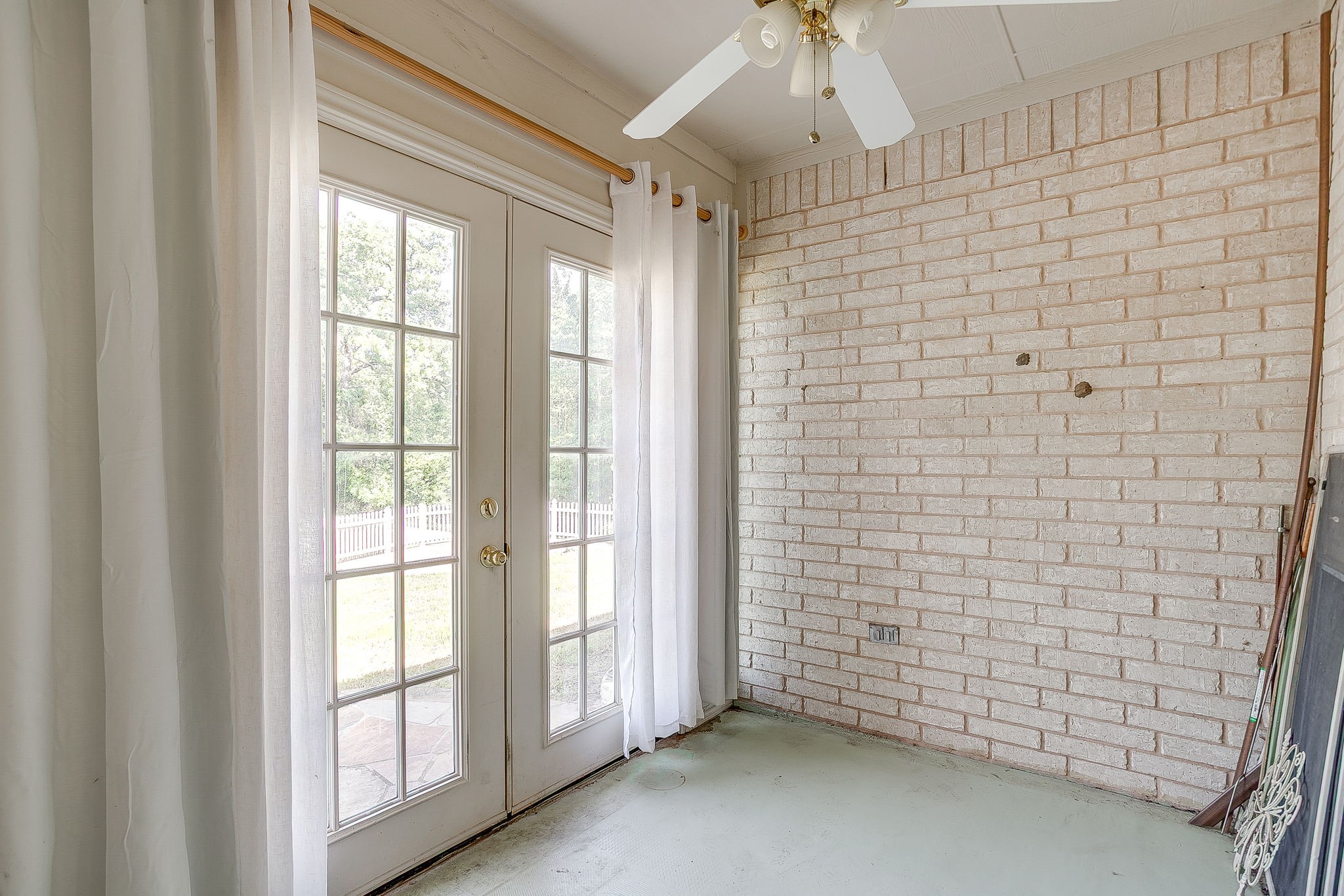 1033 Teresa Court Weatherford TX 76086