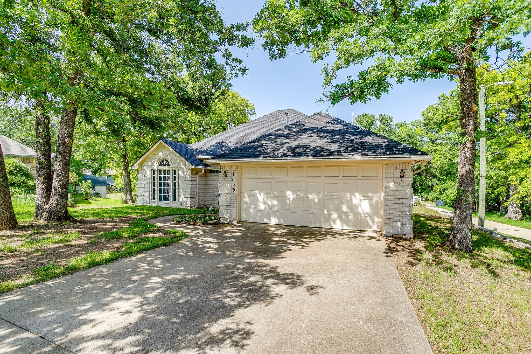 1033 Teresa Court Weatherford TX 76086