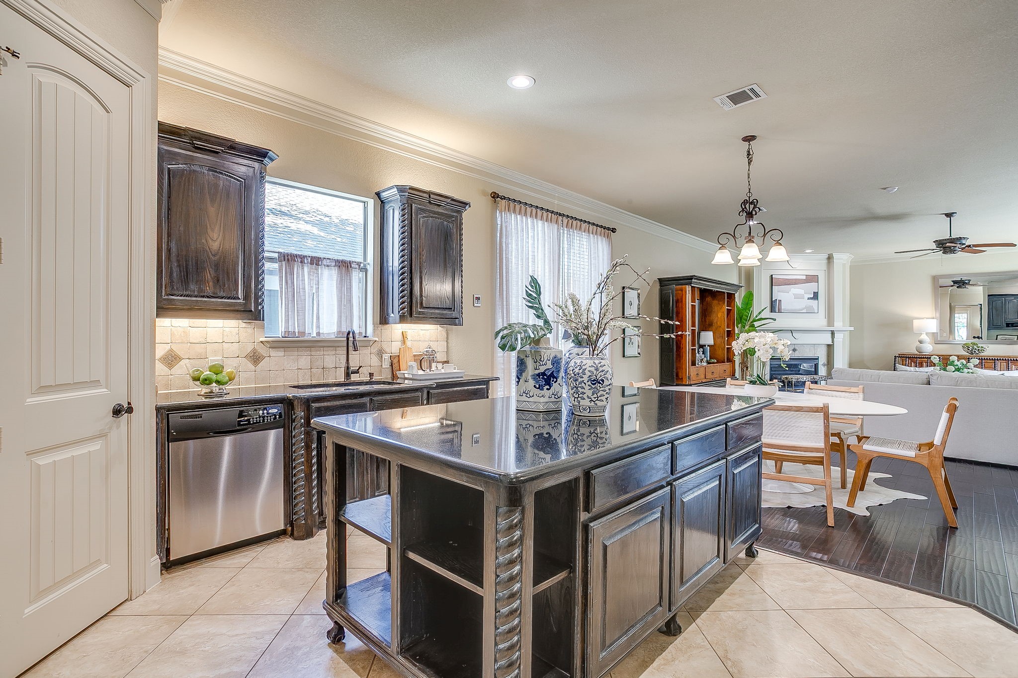4059 W 7th Street Fort Worth TX 76107