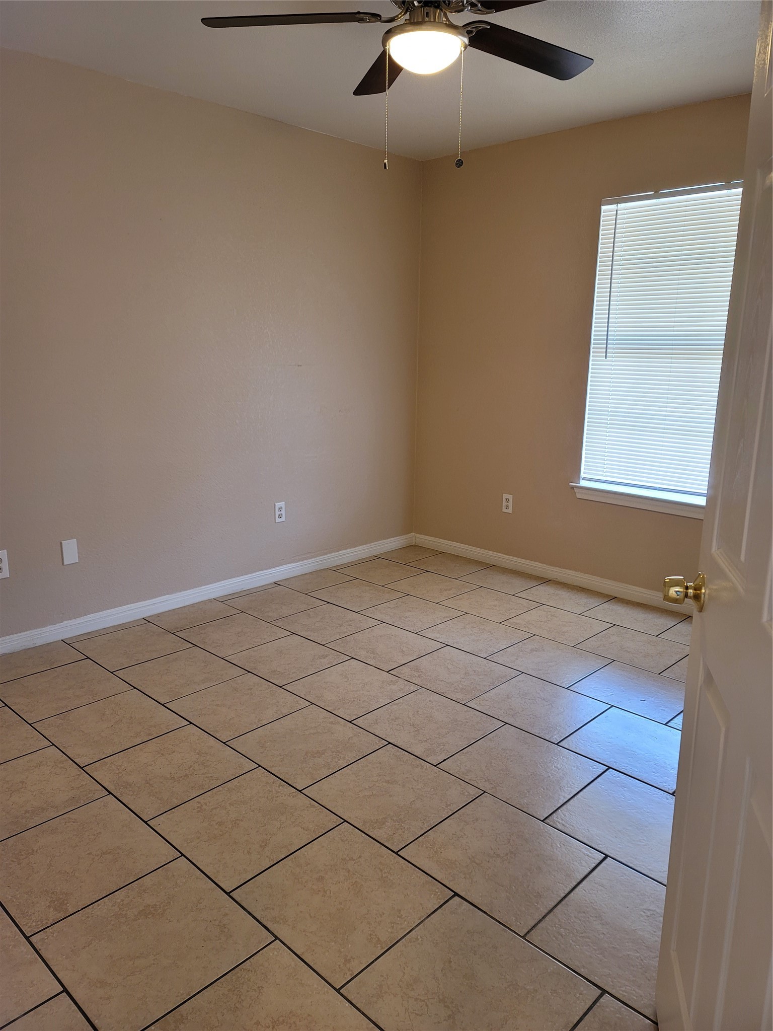 239-241 E Craven Avenue Lacy Lakeview TX 76705