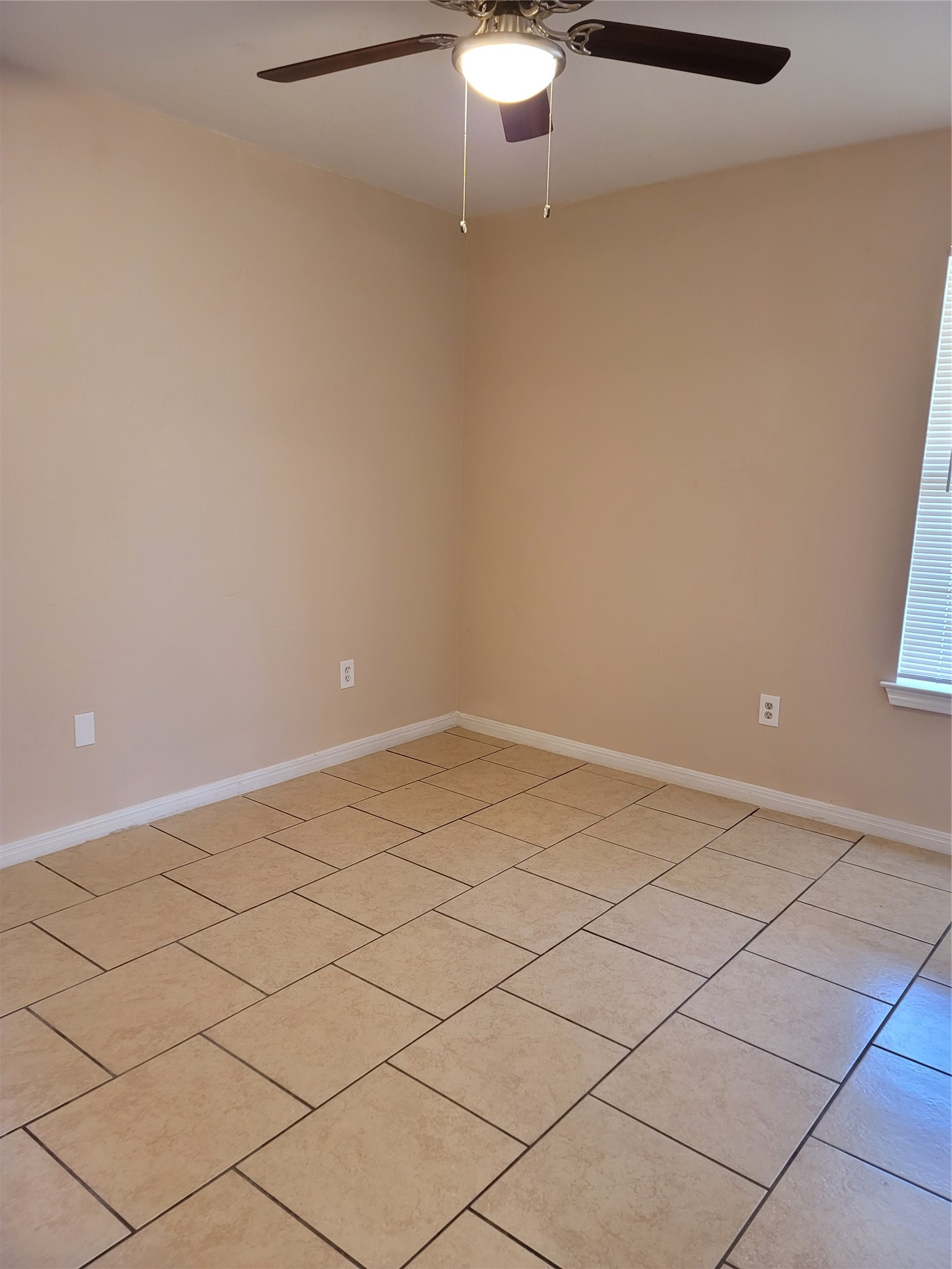 239-241 E Craven Avenue Lacy Lakeview TX 76705