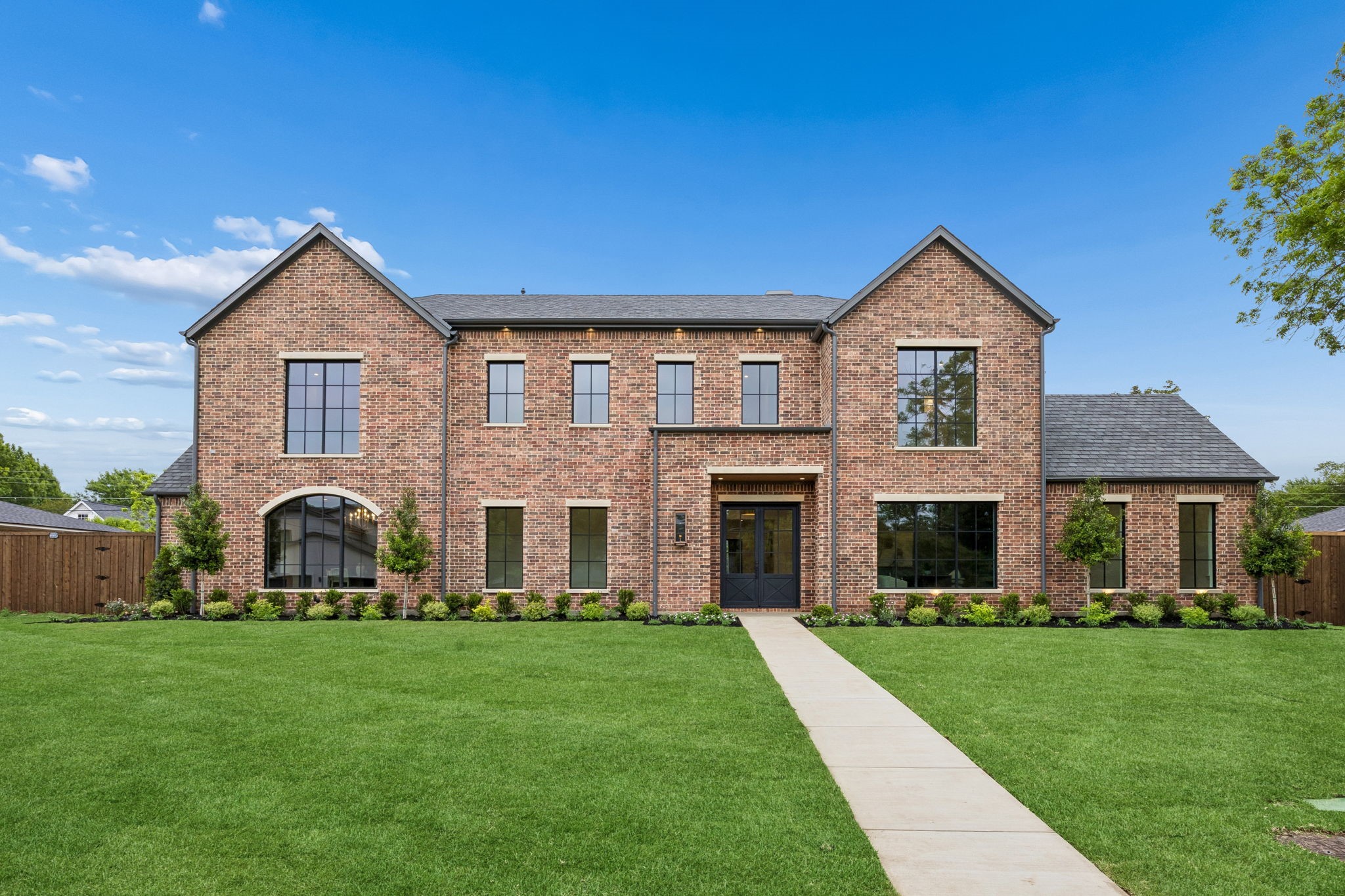 10128 Coppedge Lane Dallas TX 75229