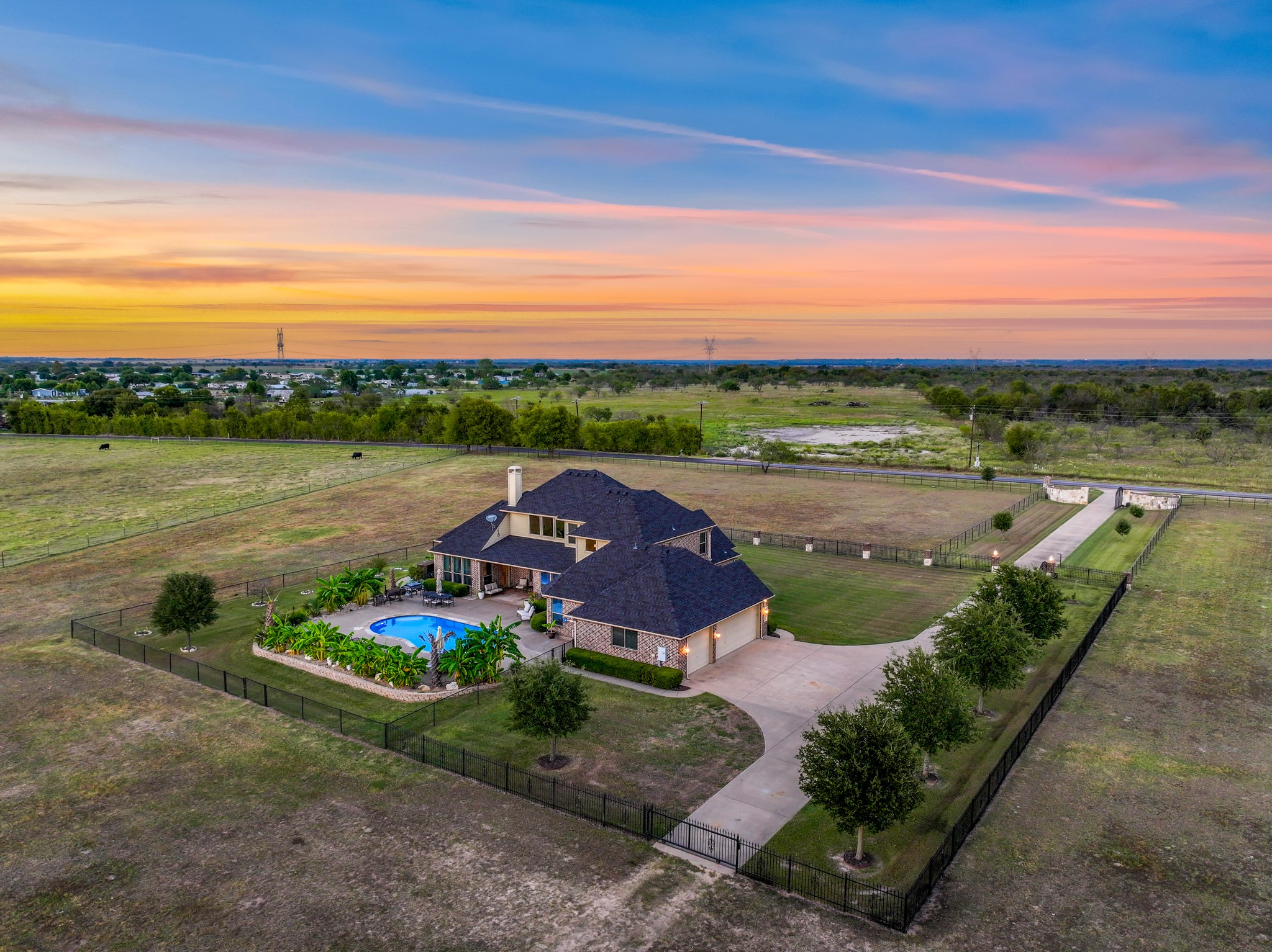 8037 County Road 4094 Kaufman TX 75142