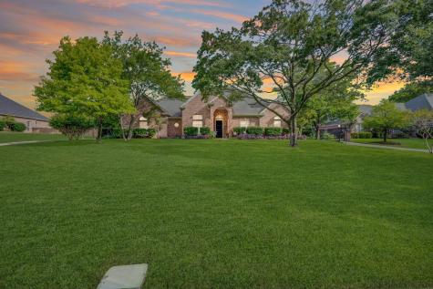 1829 Plum Creek Drive Midlothian TX 76065