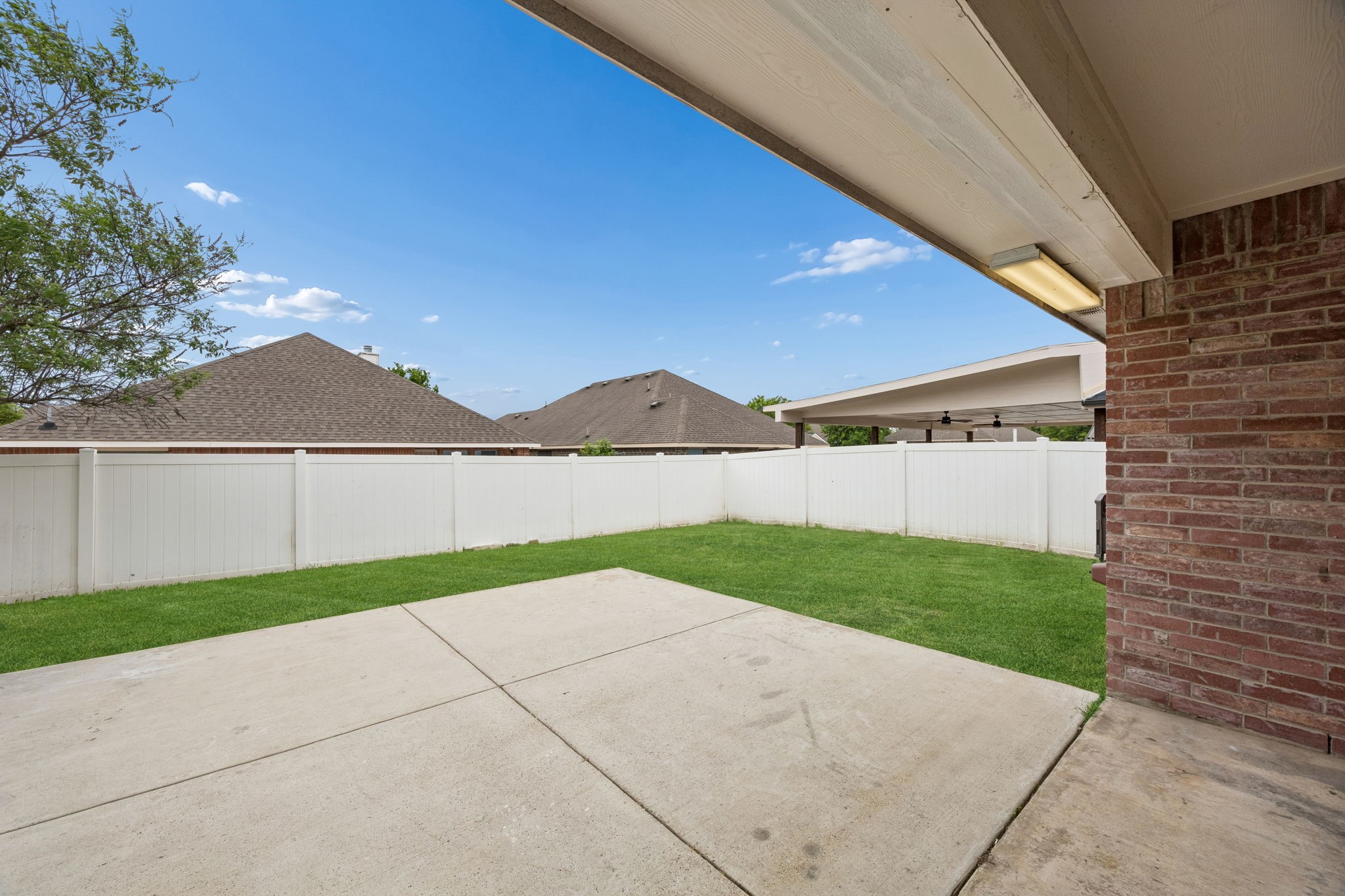 3342 Shining Light Drive Dallas TX 75228