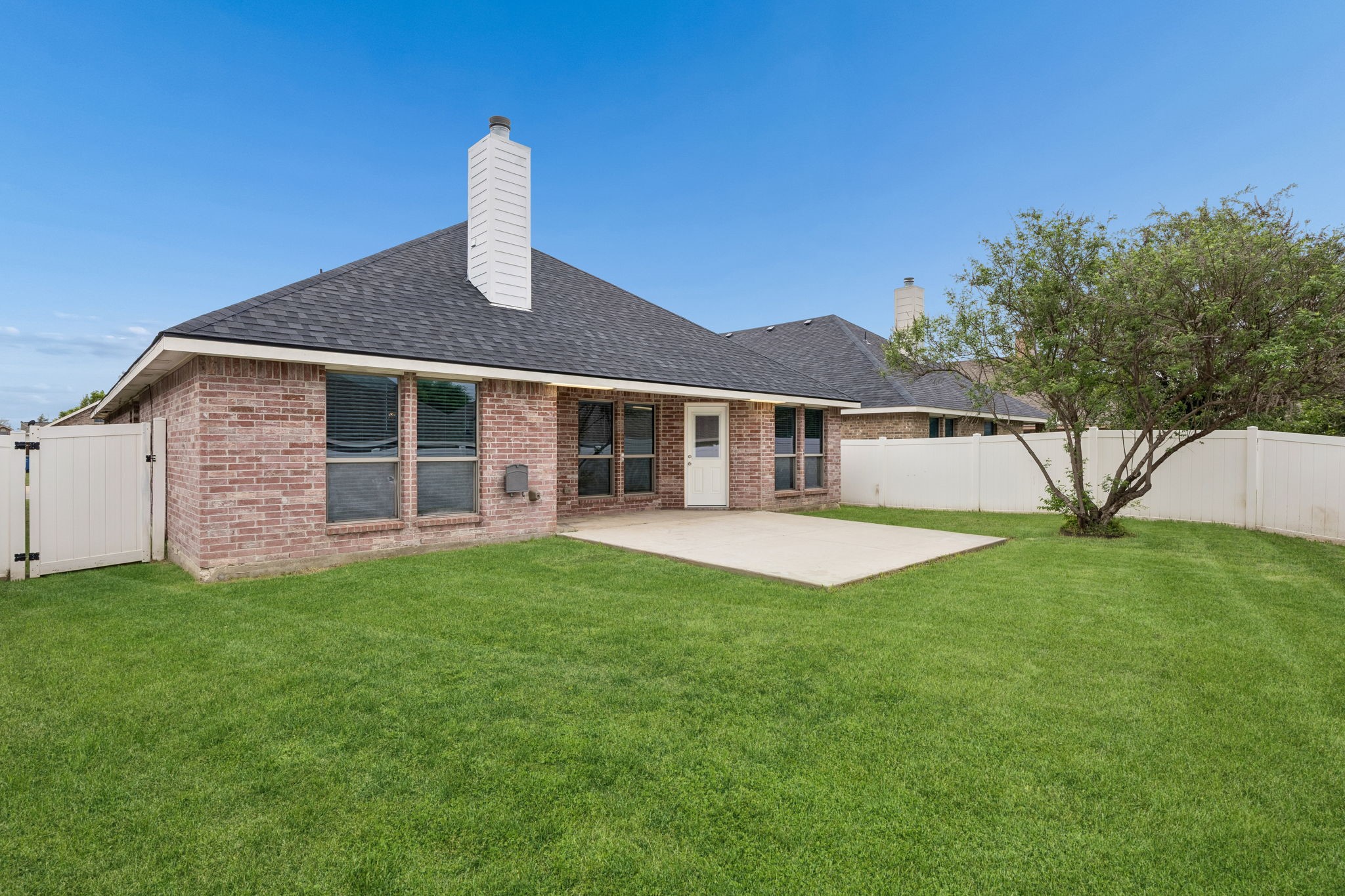 3342 Shining Light Drive Dallas TX 75228