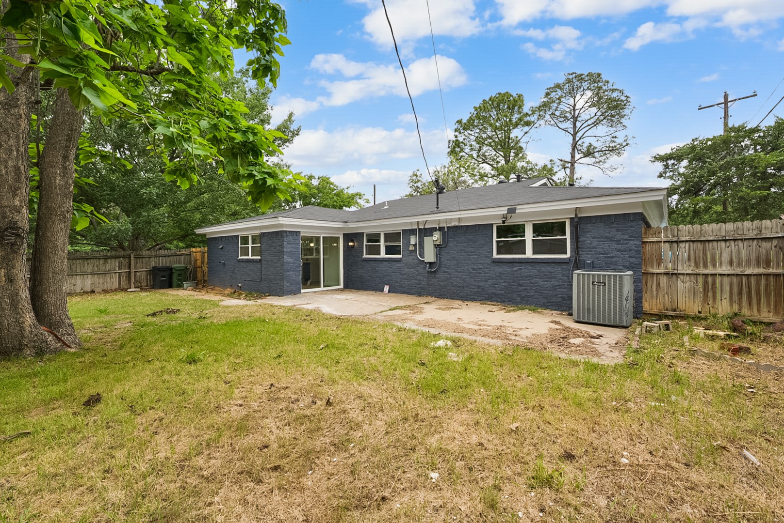 861 Woodcrest Drive Hurst TX 76053