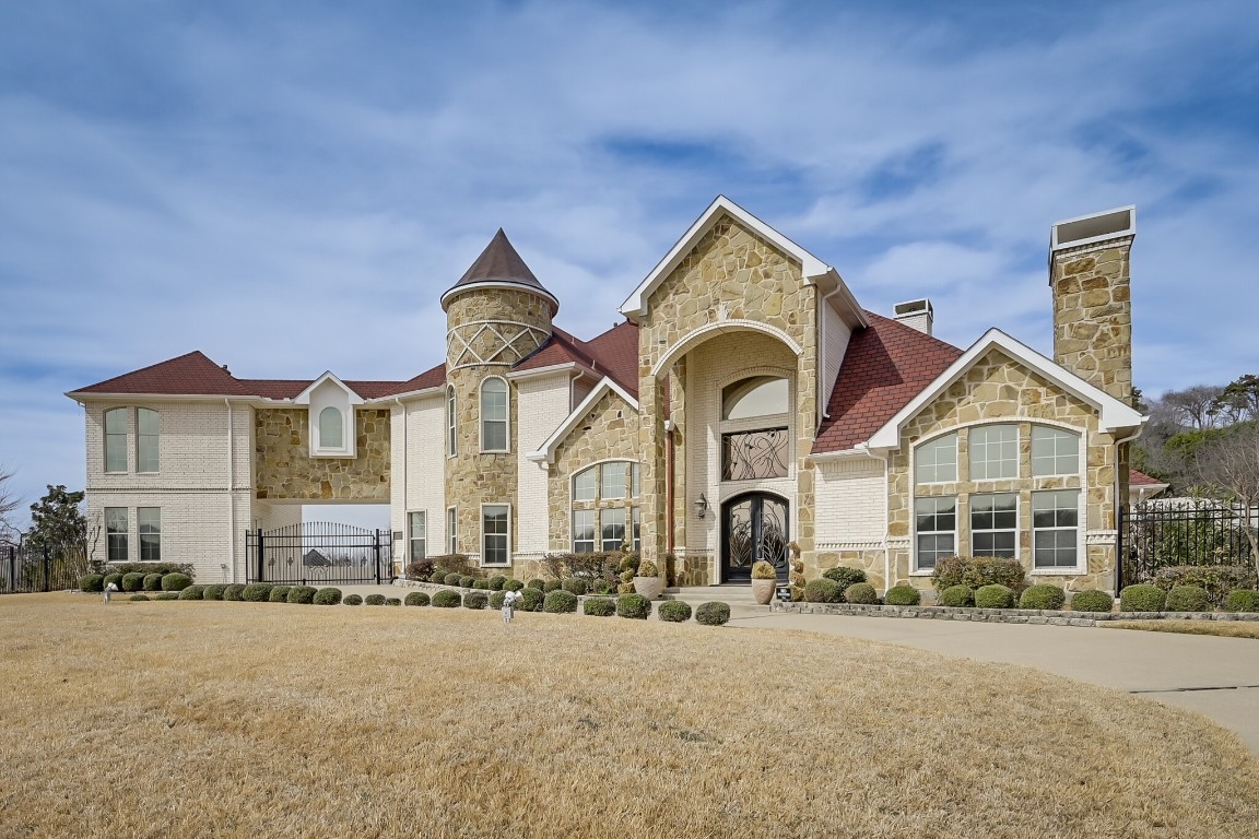 2431 Briarwood Cove Cedar Hill TX 75104