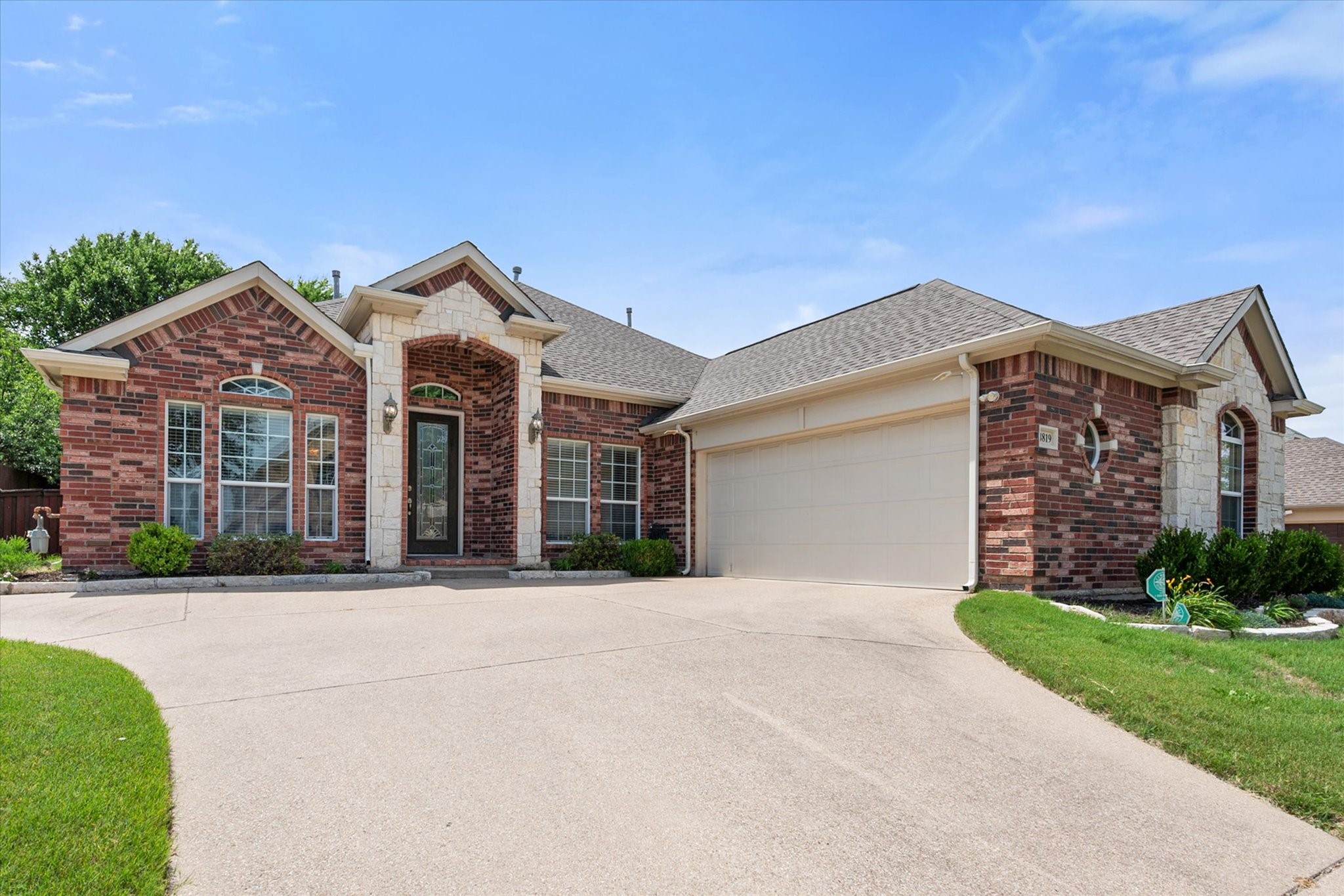 4819 King Harbor Court Grand Prairie TX 75052