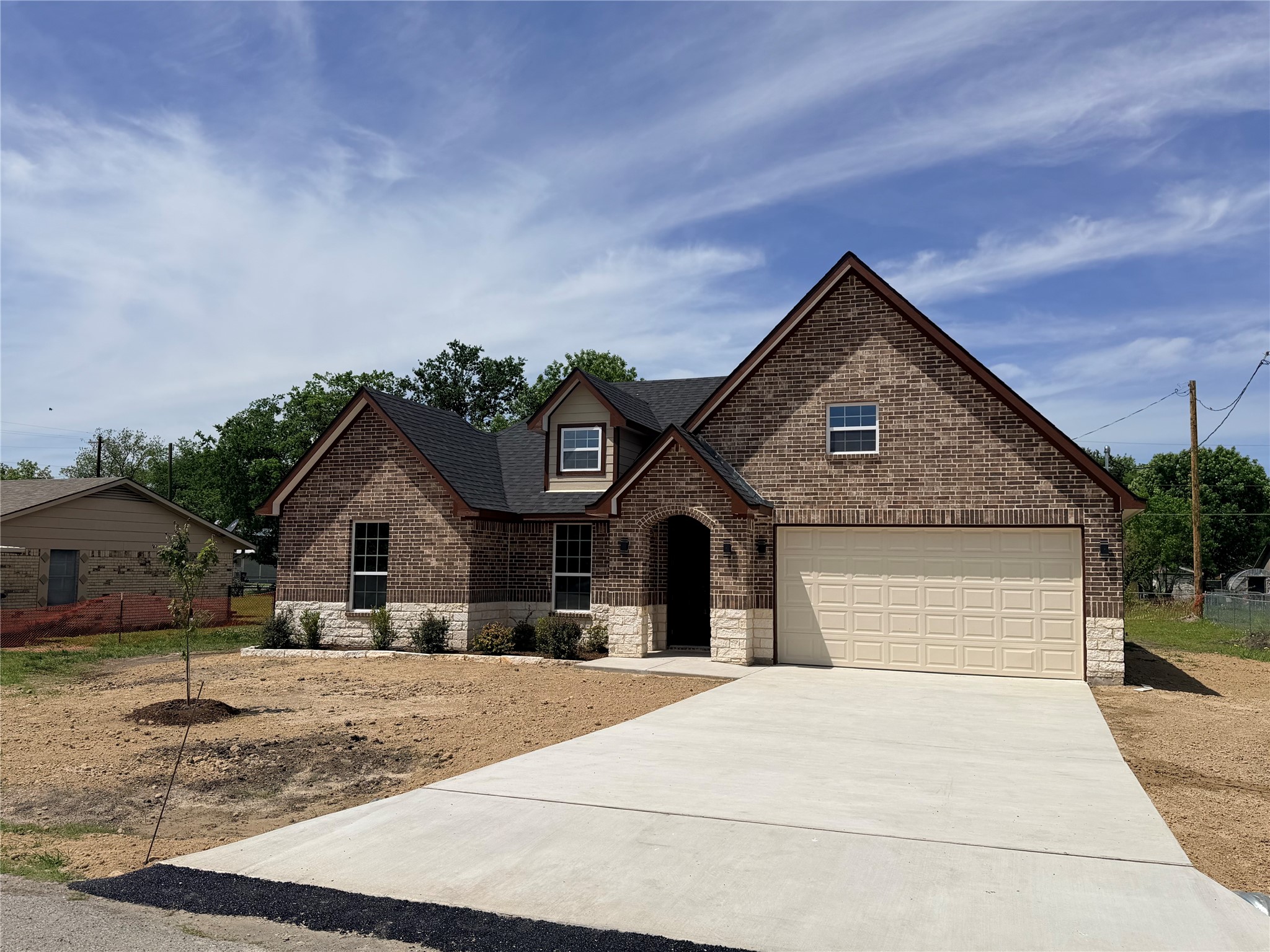 302 E Travis Street Leonard TX 75452