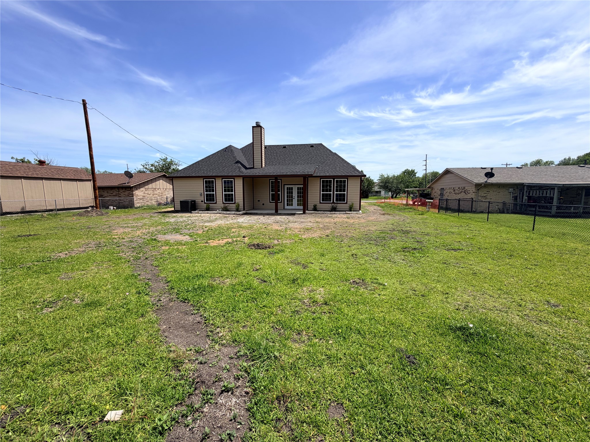 302 E Travis Street Leonard TX 75452