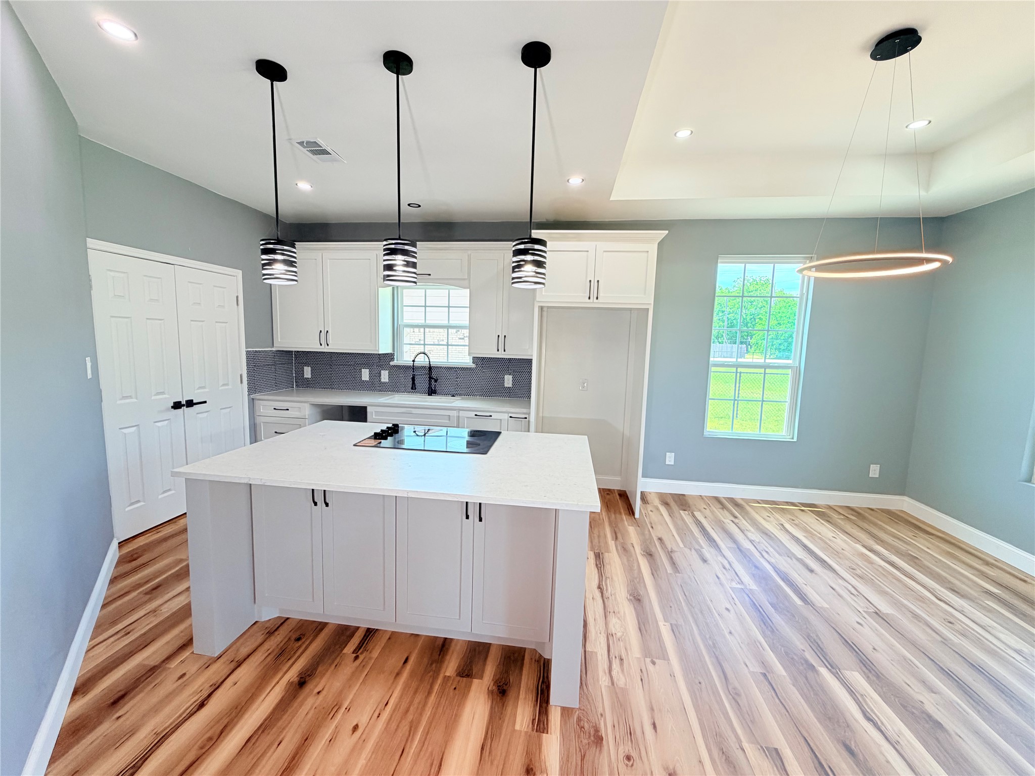 302 E Travis Street Leonard TX 75452