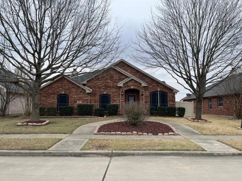 912 Diann Circle Lancaster TX 75146