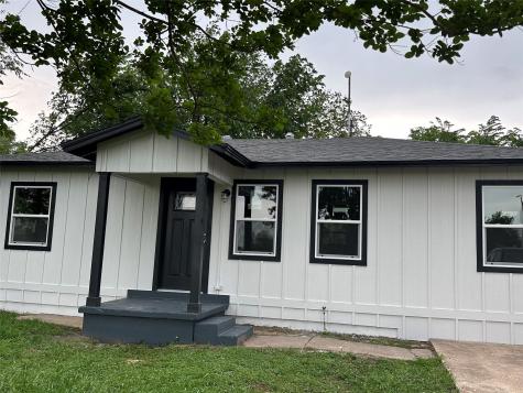 901 N Blanche Street Terrell TX 75160