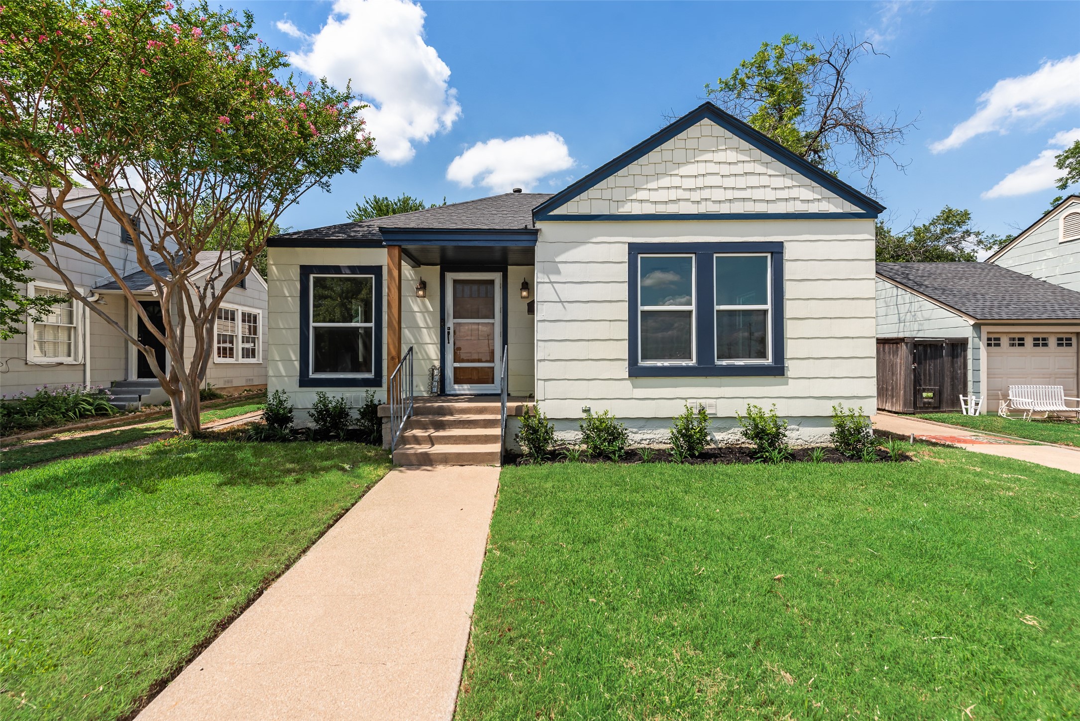 4616 Calmont Avenue Fort Worth TX 76107